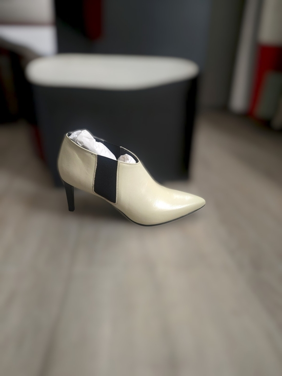 rag & bone Shoes - Rag & Bone Cream Pointed Ankle Heeled Boot with Black Elastic